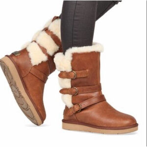 UGG Becket Fur Boots 5 Chestnut Sheepskin Shearling Buckles Moto Boho Hippie